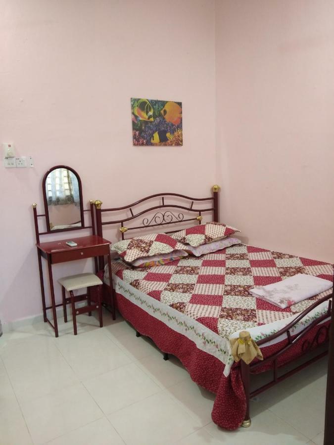 Davallia Homestay Дунгун Экстерьер фото
